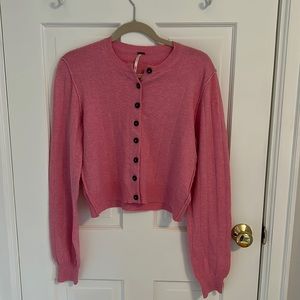 Free People Cardigan - super soft and never worn! 🩷